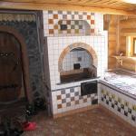 Will keep you warm and fed: a Russian stove with a stove bench and stove